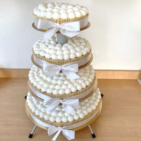 Gâteau à étages blanc